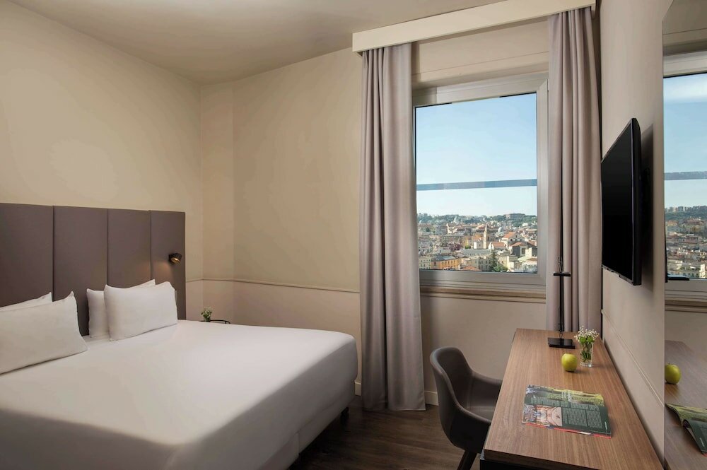 Фото Nh Napoli Panorama