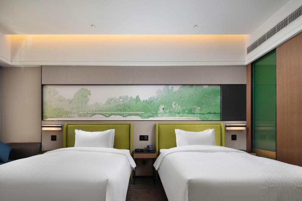 Фото Hampton by Hilton Chengde Mountain Resort