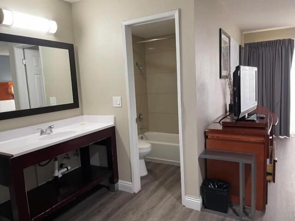 Фото Bel Air Motor Hotel