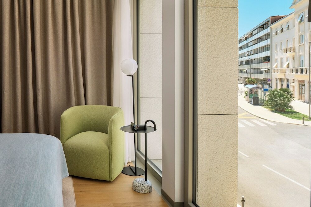 Фото Hotel Ambasador