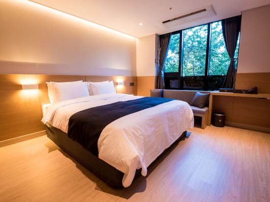 Фото R&b Business Hotel