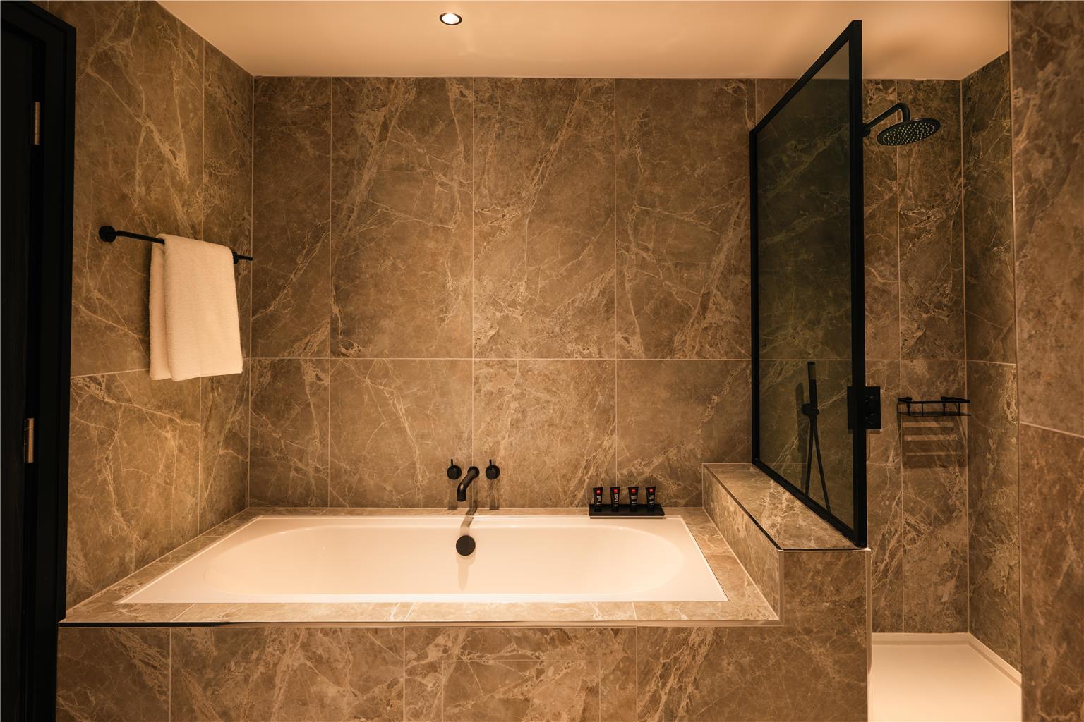 Фото Radisson Red Galway