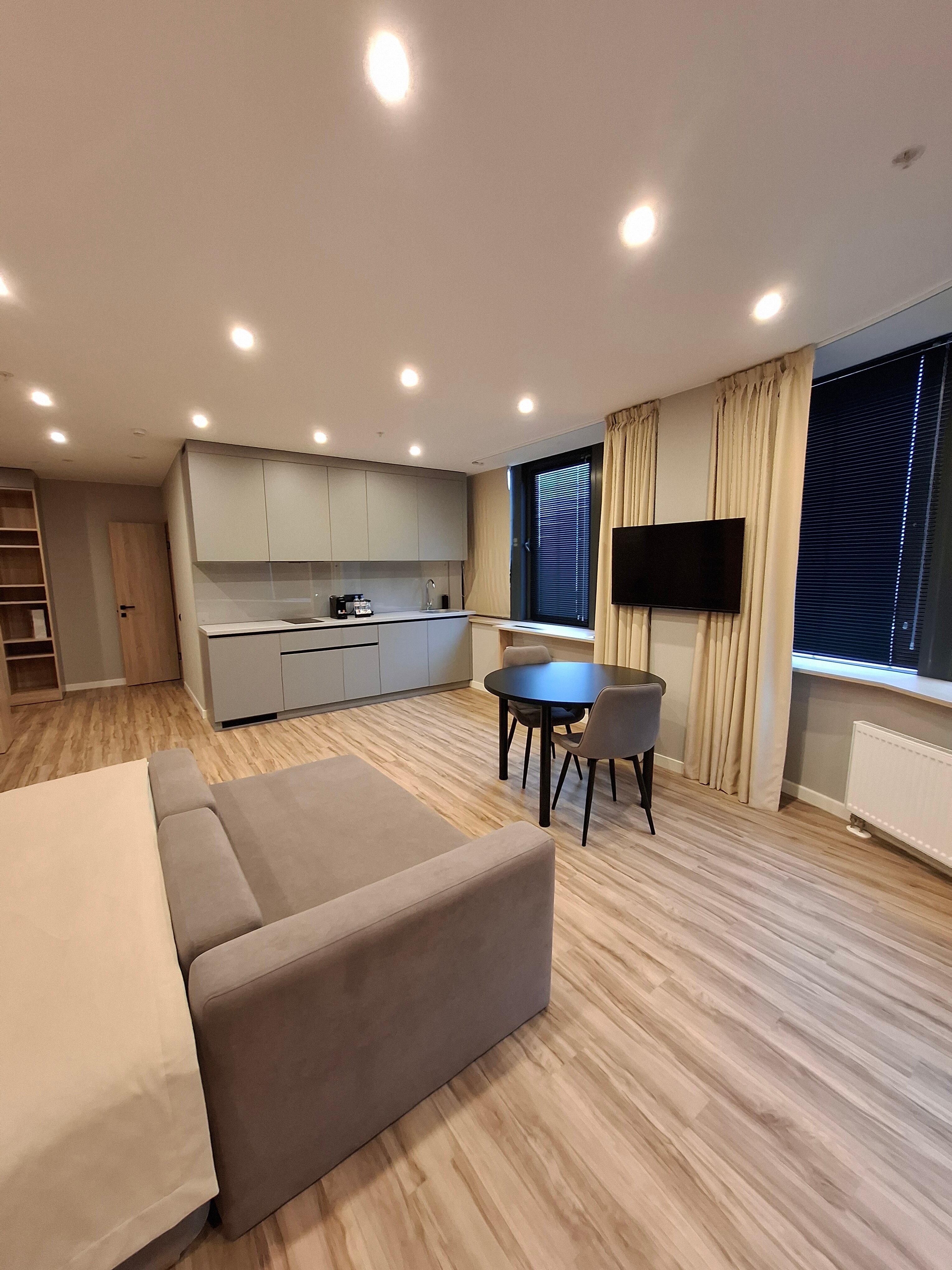 Фото 25/7 Заневский