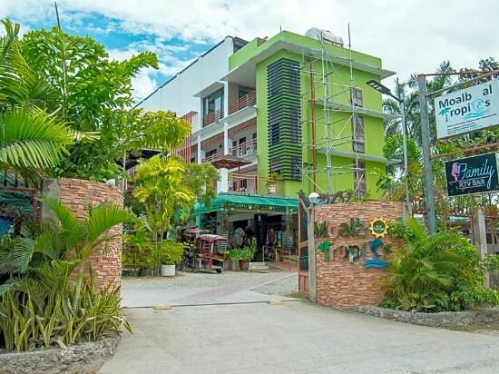 Hotel Moalboal Tropics, Province of Cebu, photo