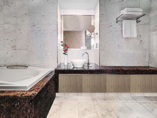 Фото Harbor Park Hotel