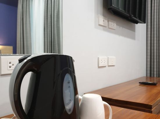 Фото Leez Inn Makati