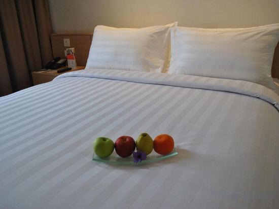 Фото Swiss-Belhotel Airport Jakarta