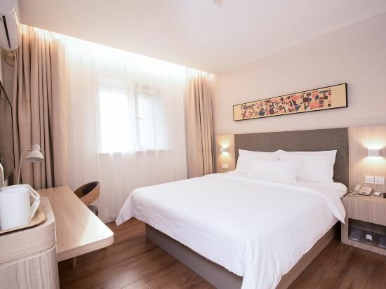 Hotel HanTing Hotel, Changchun, photo