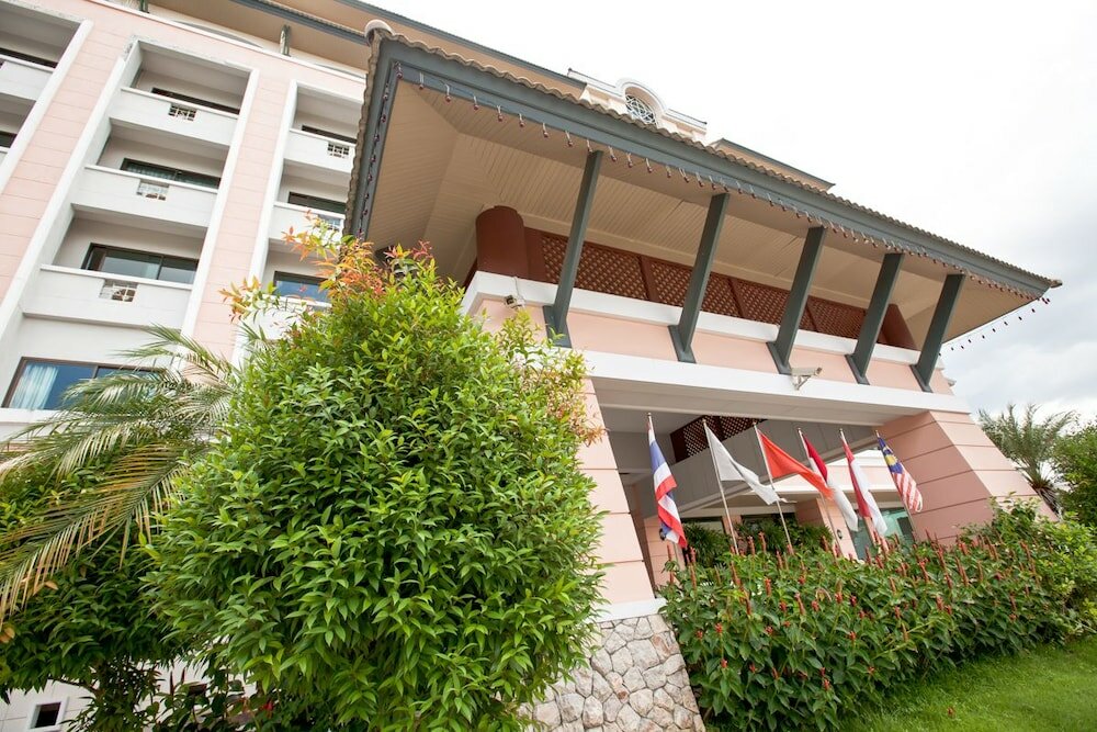 Фото Sing Golden Place Hotel