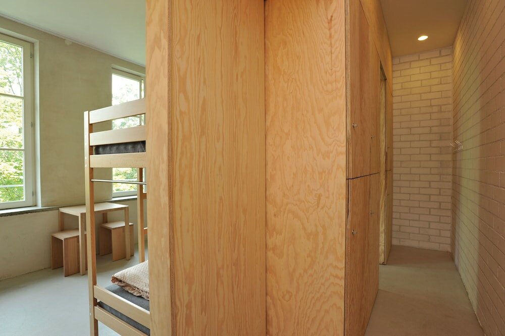 Фото Youth Hostel Basel