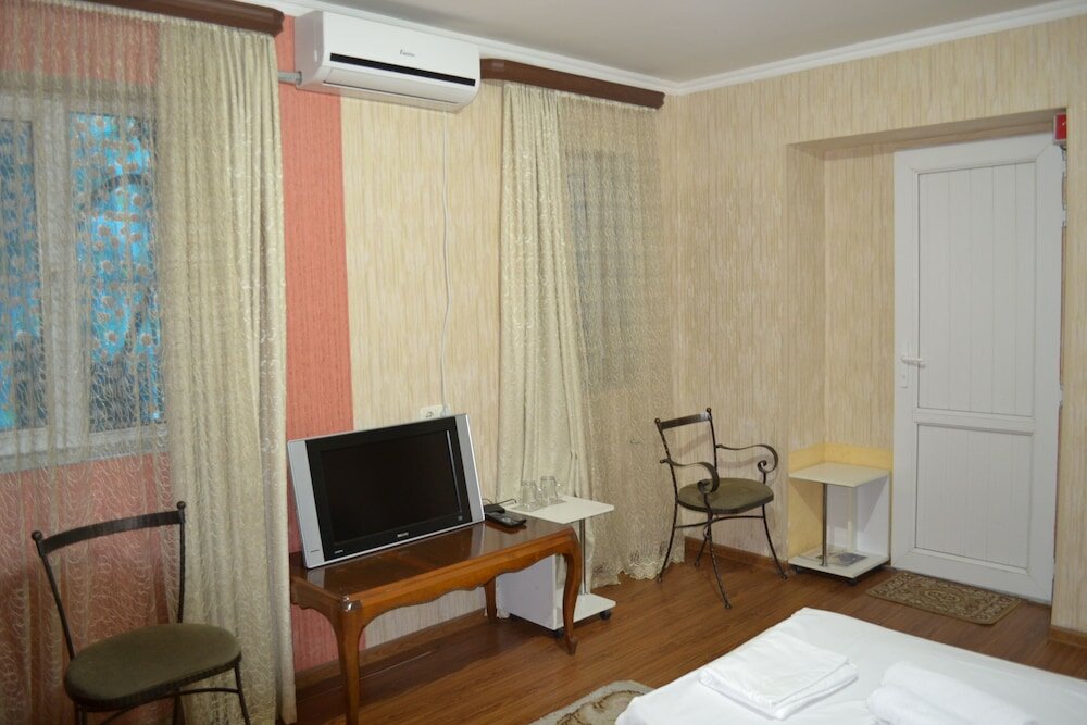 Фото Hotel Isaka