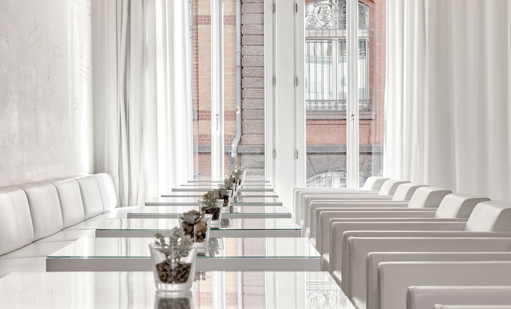 Фото The Pure, a Member of Design Hotels
