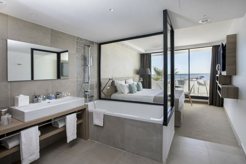 Фото 176379874058