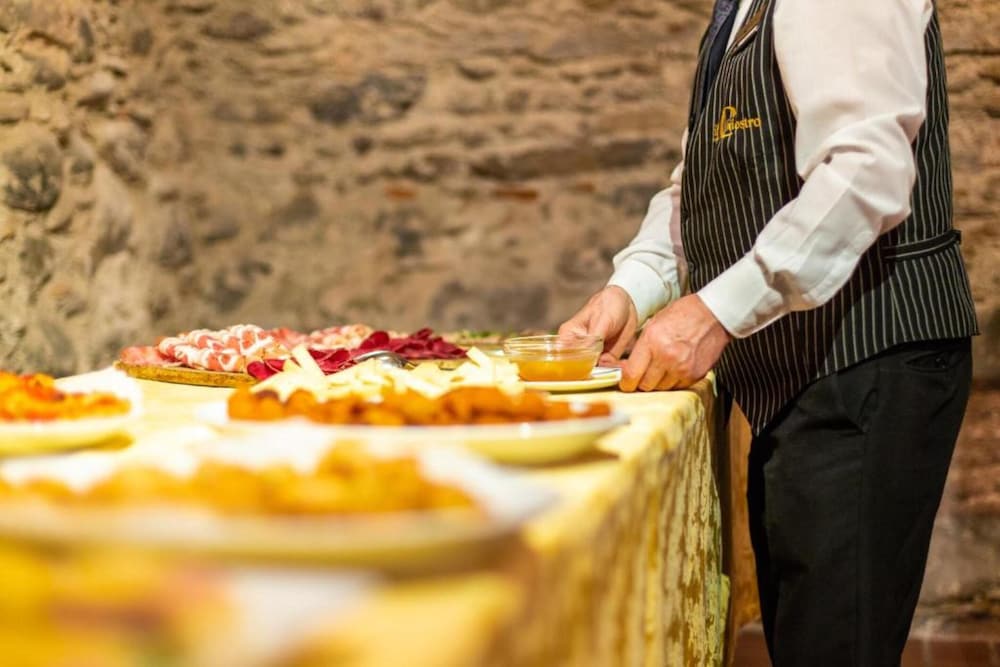 Фото Hotel Il Chiostro