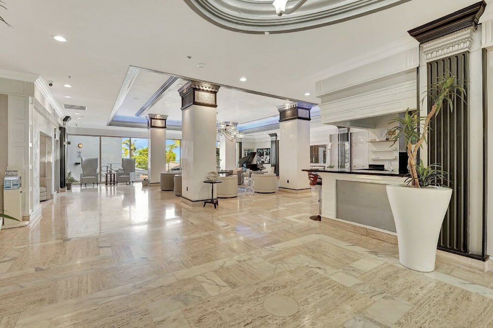 Фото Ocean Manor Beach Hotel