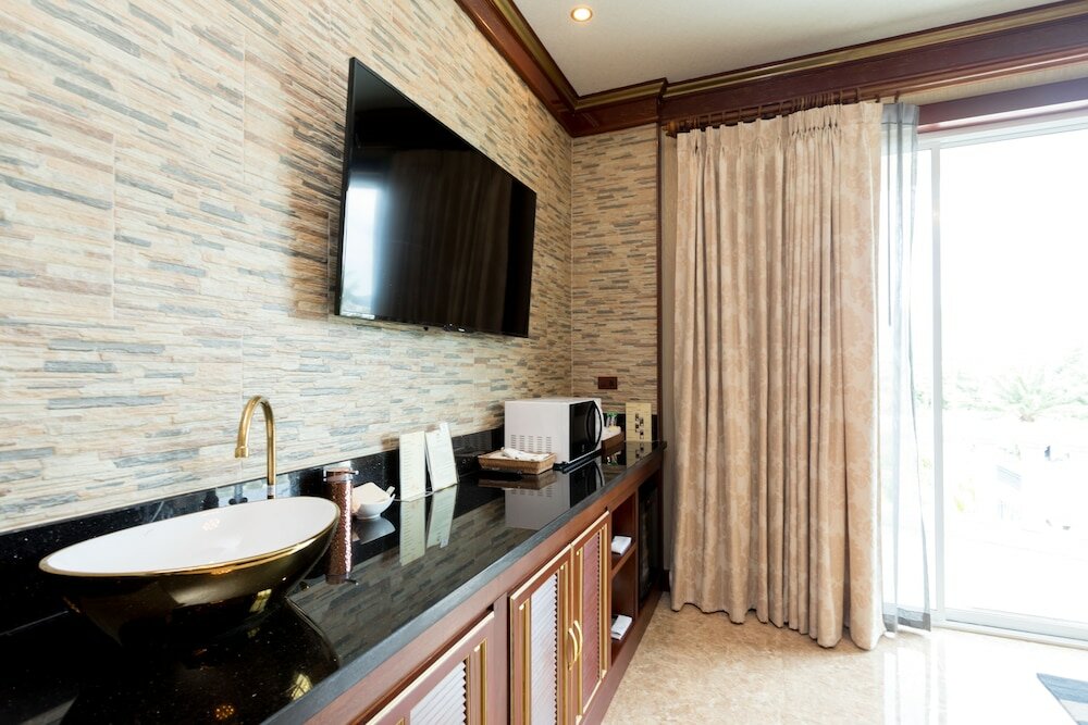 Фото Erawan Hotel