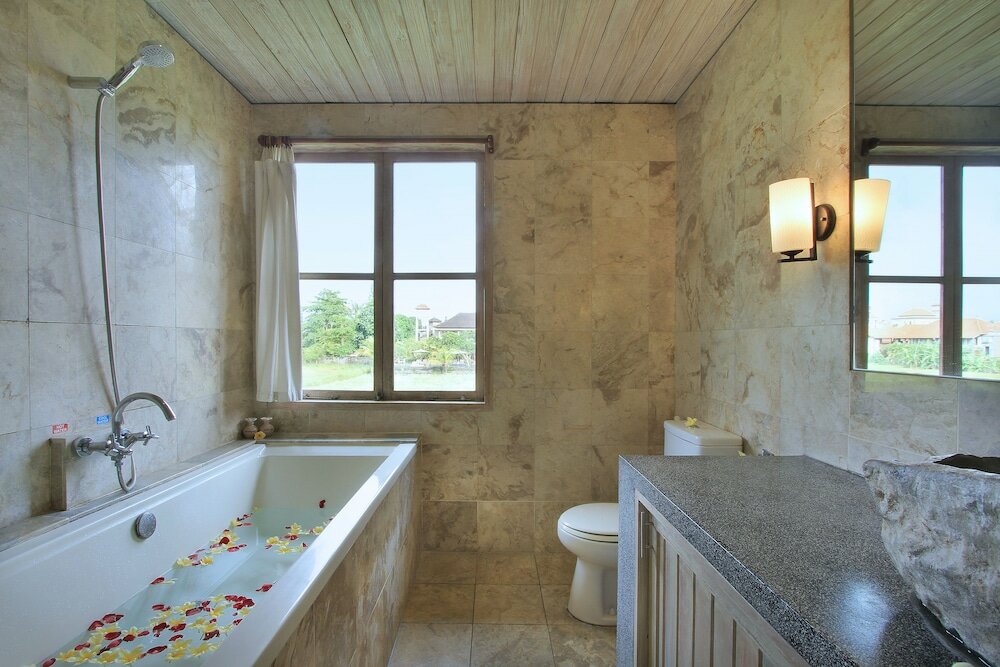 Фото Sarin Ubud Suites by Pramana Villas