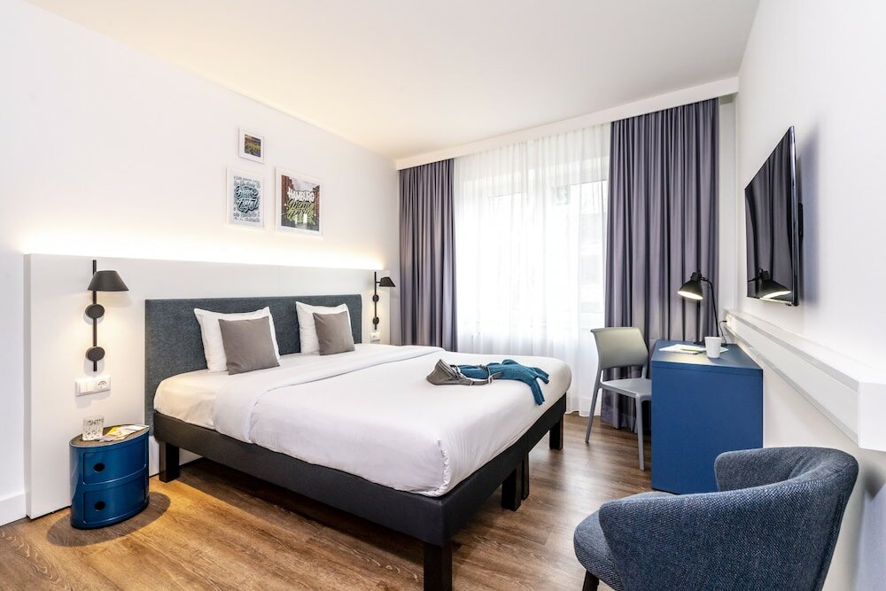 Фото Ibis Styles Hamburg Alster City