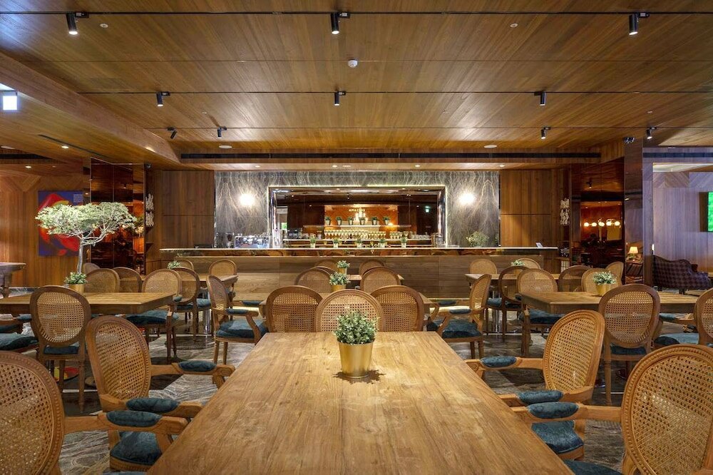 Фото Inhouse Hotel Grand