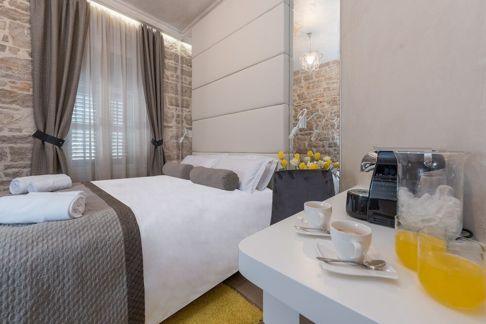 Фото Апартаменты Zara Palace - design rooms