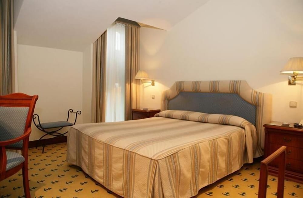 Фото Hotel El Ancla