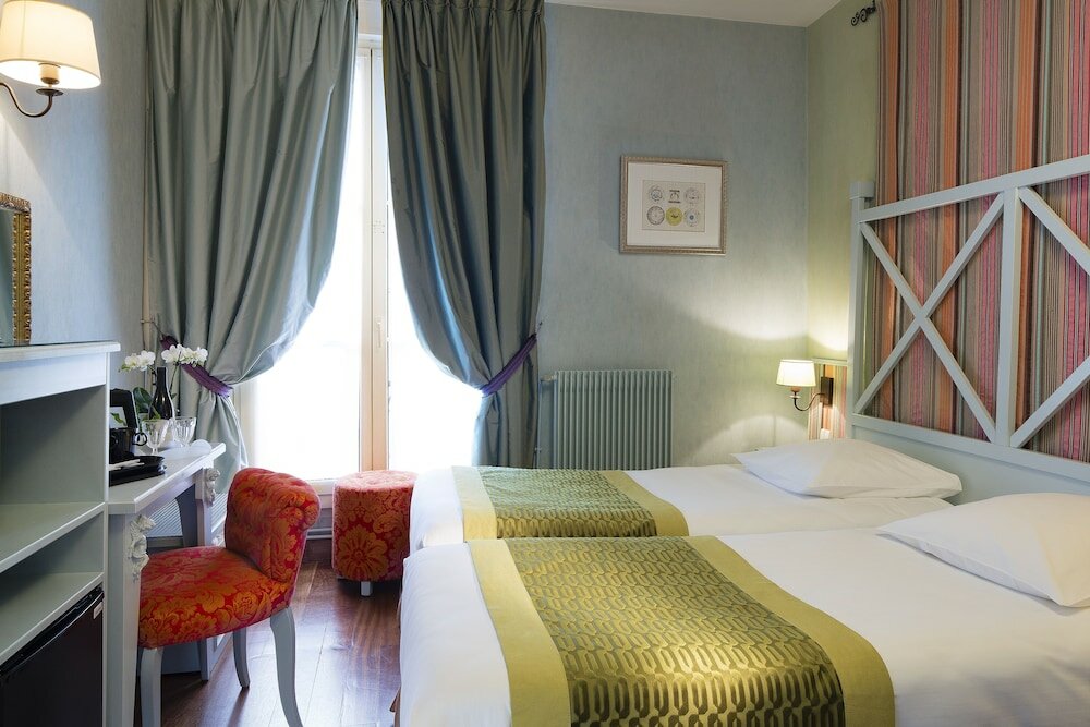 Фото Hotel Louvre Bons Enfants