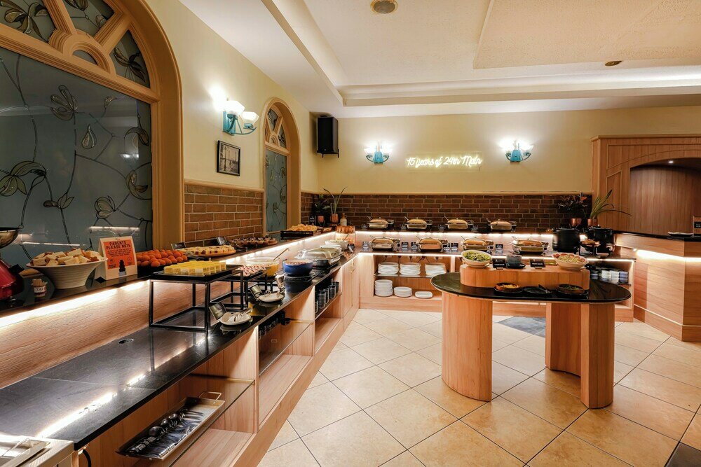 Фото Cross Roads Inn