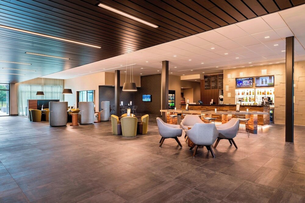 Фото Courtyard by Marriott Tampa Northwest/Veterans Expressway