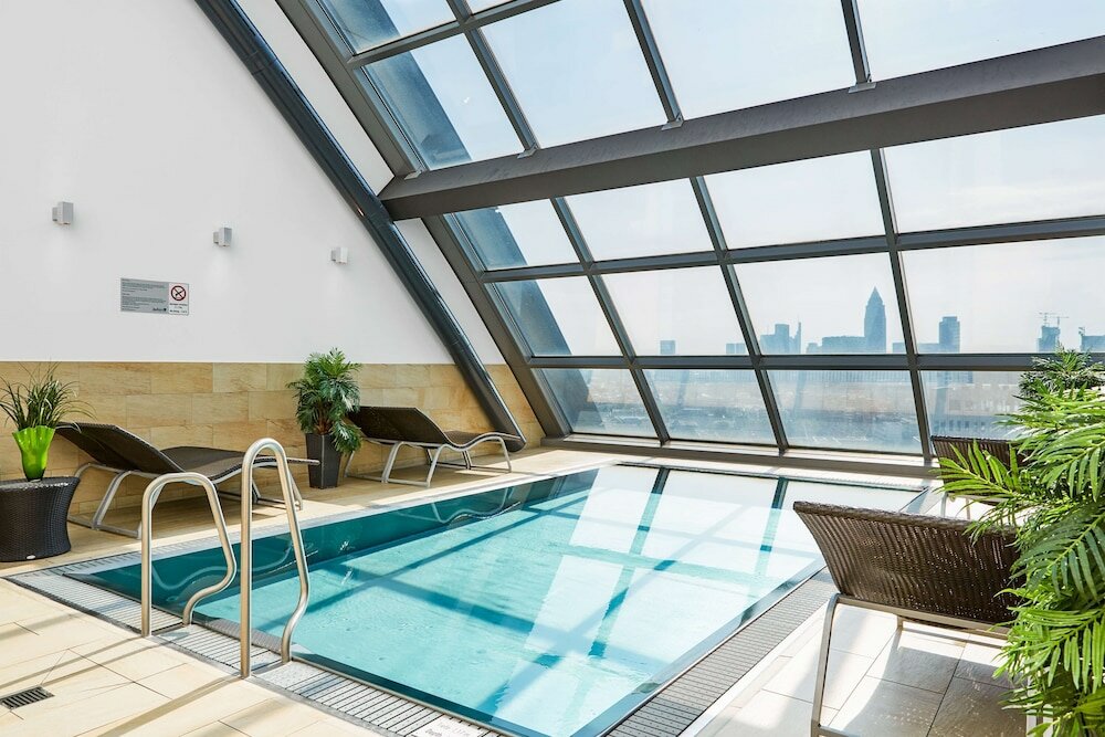 Фото Radisson Blu Hotel, Frankfurt