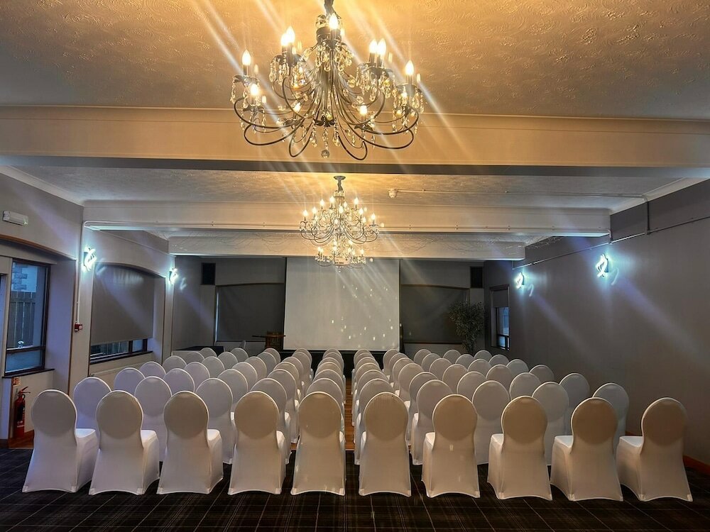 Фото Newburgh Inn