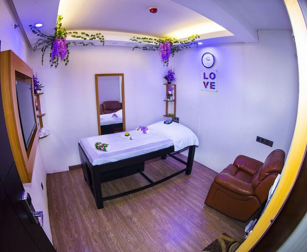 Фото Days Hotel Dhaka Baridhara