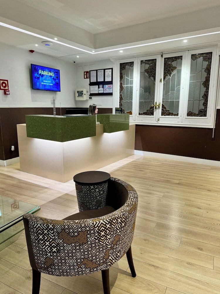 Фото Hostal Abadía Madrid