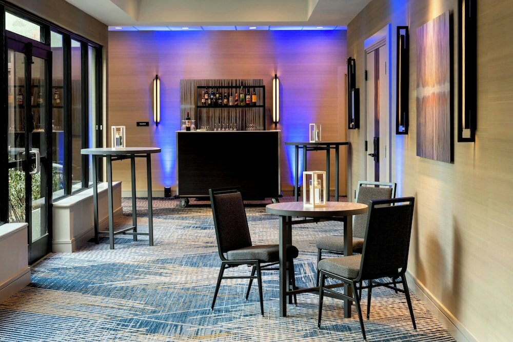 Фото Boston Marriott Peabody