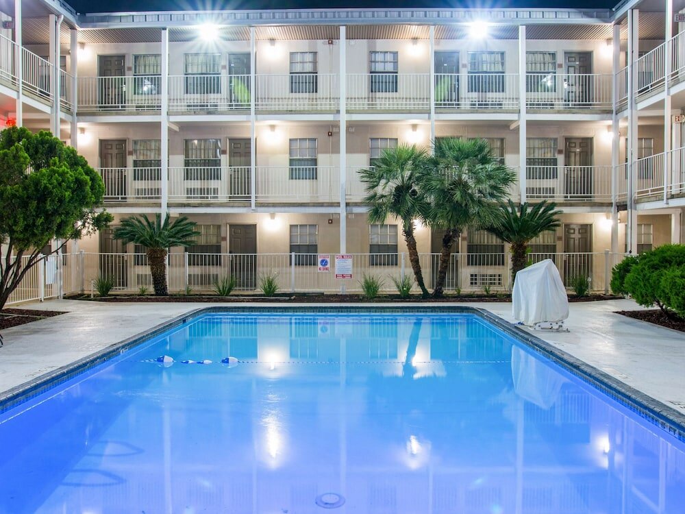 Фото Studio 6 San Antonio, Tx - Lackland Afb