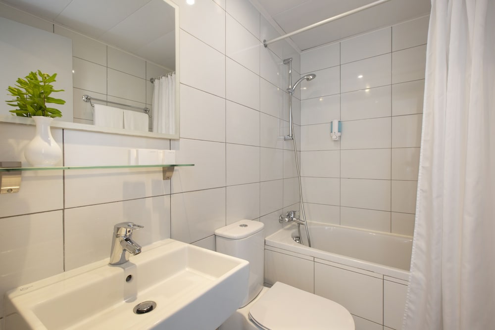 Фото Harmony Bay Hotel