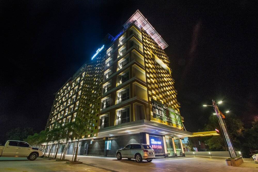 Фото Hotel Labuan Point