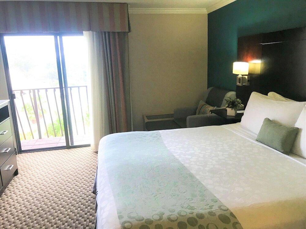 Фото Best Western Plus La Mesa San Diego