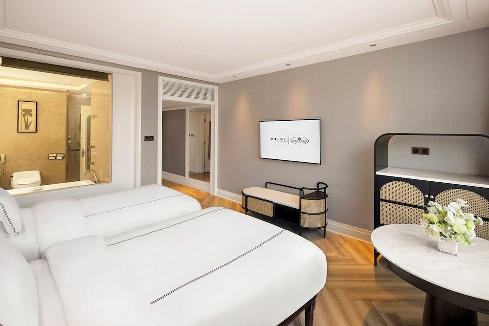 Фото Qingdao Seaview Garden Hotel