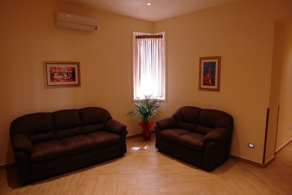 Фото Hotel Sofia