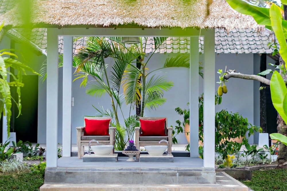 Фото Canvas Escape Resort