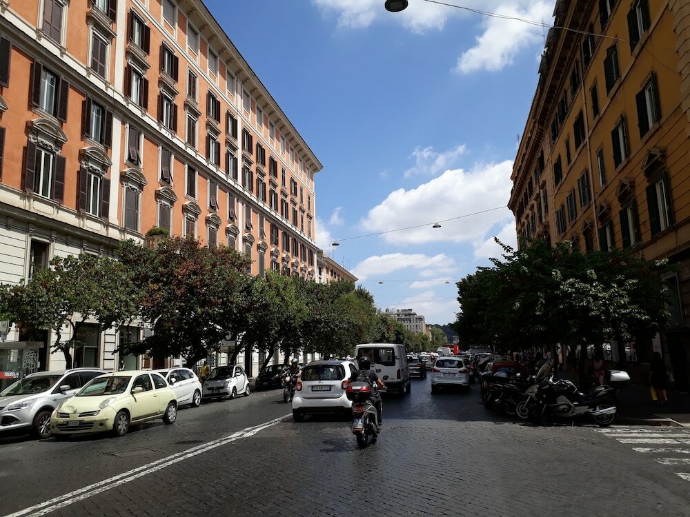 Фото Residenza Cola di Rienzo - Suite in Rome