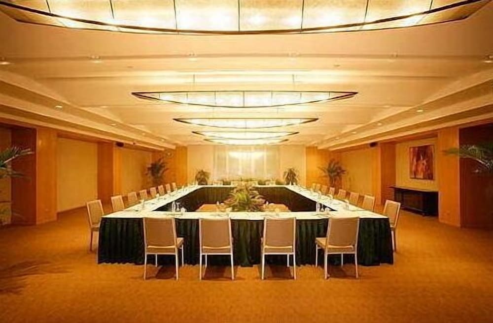 Фото Jinling Plaza Changzhou