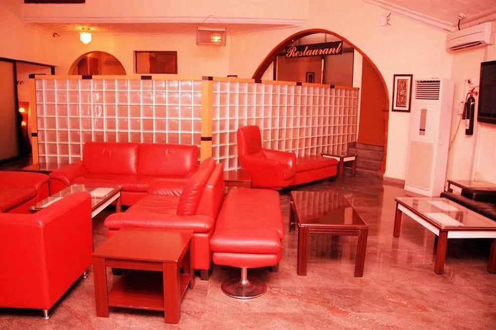 Фото Solitude Hotel Victoria Island