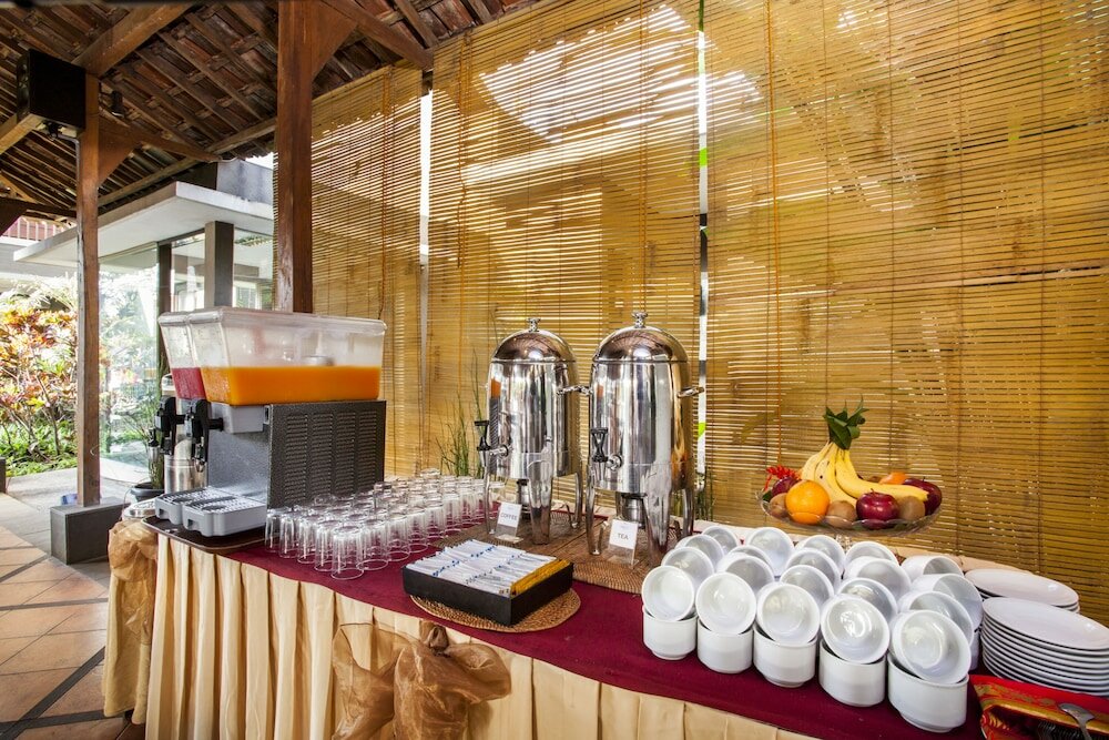 Фото Summer Hills Hotel