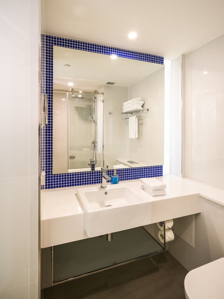 Фото Carnmore Hotel Christchurch