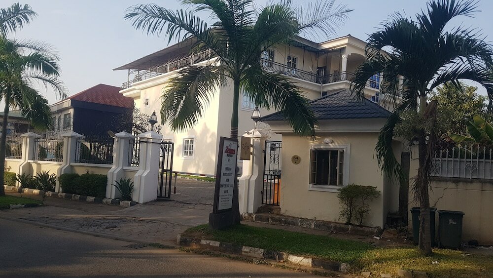 Фото Zeina Suites Abuja