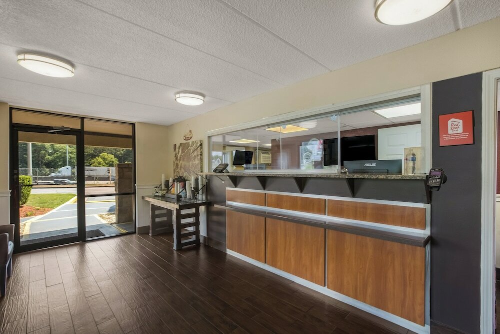 Фото Red Roof Inn Atlanta South - Morrow