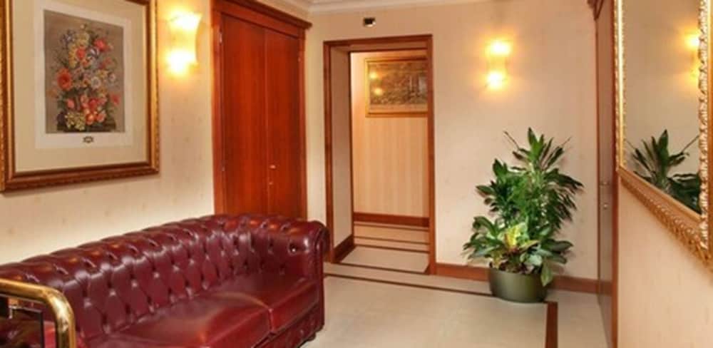 Фото Serena Hotel