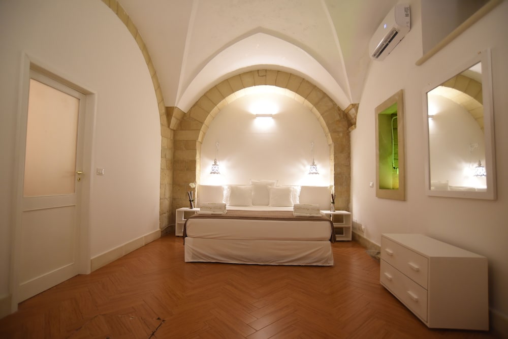 Фото Cadelli Luxury Suite