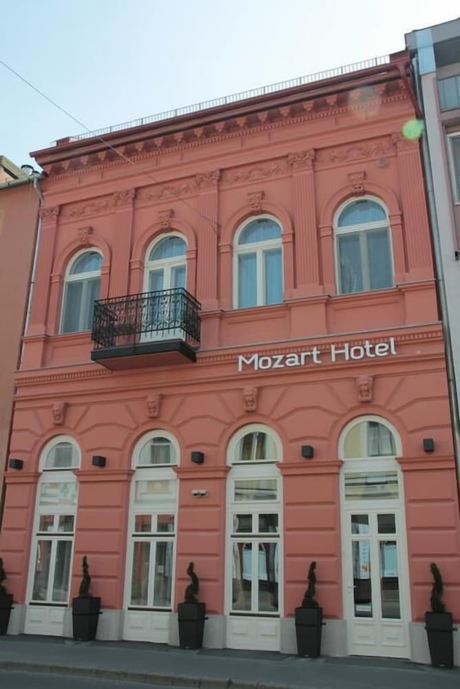 Фото Mozart Hotel